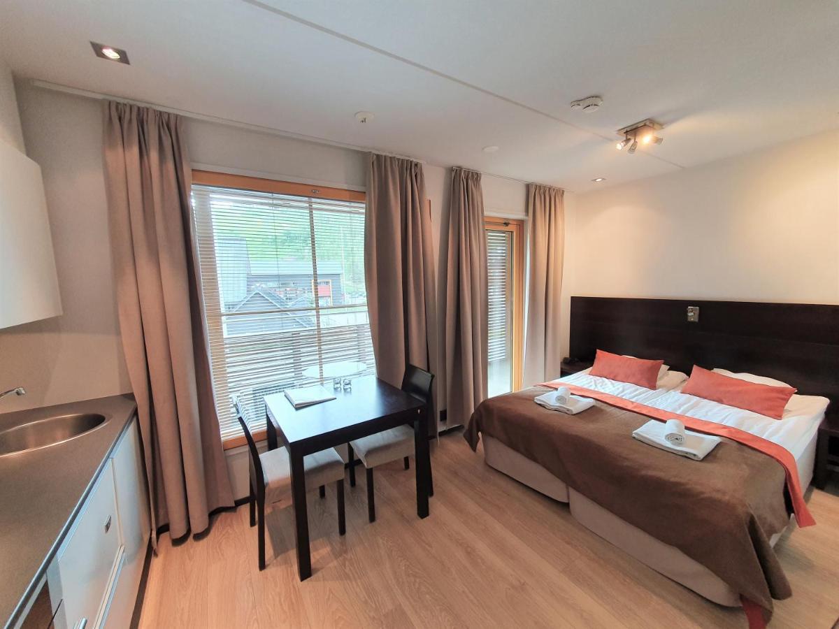 Gold Apartment *