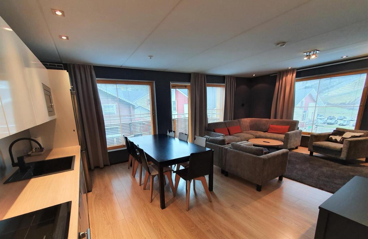 Apartment Gold Levi